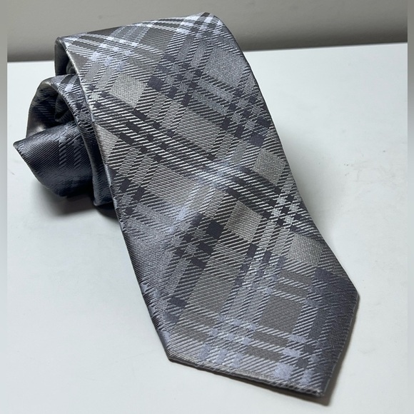 Haines & Bonner 100% Silk London Elegant Gray Plaid Men's Tie - Picture 1 of 12